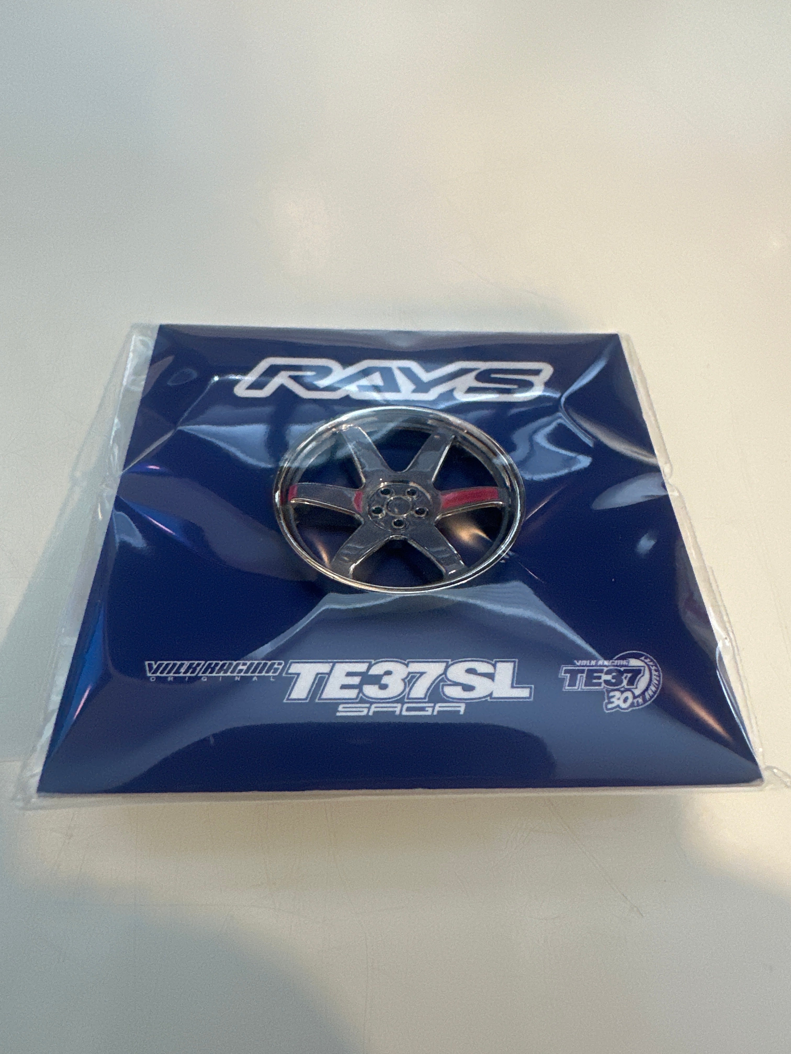 RAYS x LEEN TE37 SL PIN BADGE PG | 7499LEEN3730P