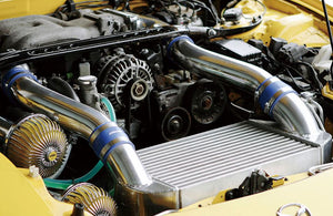 GReddy Mazda RX-7 FD3S Ver. 2 Intercooler T-19 con montaje en V sin tanque de ventilación (12040721)