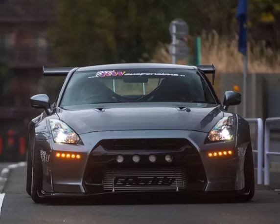 Pandem 09+ Nissan GT-R R35 Pandem Labio Delantero Carbono Seco