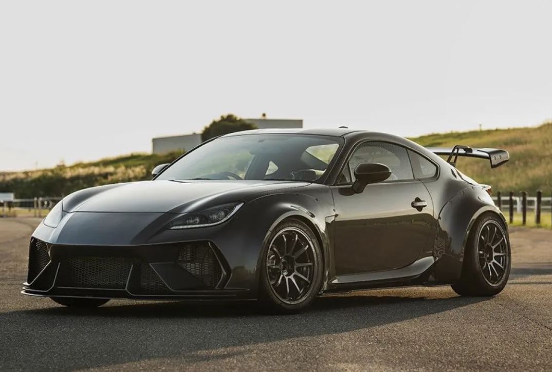 Gram Lights 57NR 18X8.5 +22 5-112 Glass Black Wheel (WGNV22M6NJ)