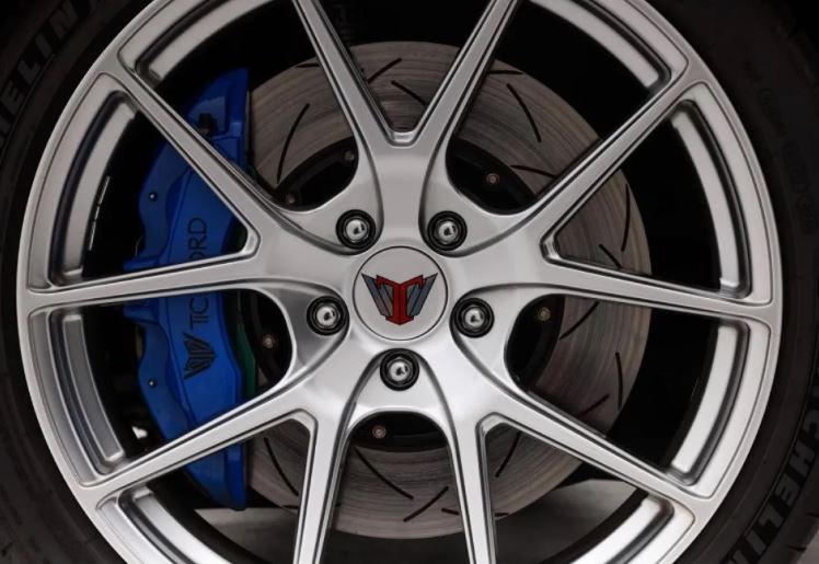 DBA 15-22 Lexus RC350 F Sport Anillo ranurado delantero serie 5000
