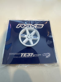 RAYS x LEEN TE37 30TH PIN BADGE WH | 7499LEEN3730W