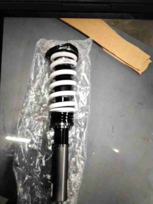 HKS Suspension
